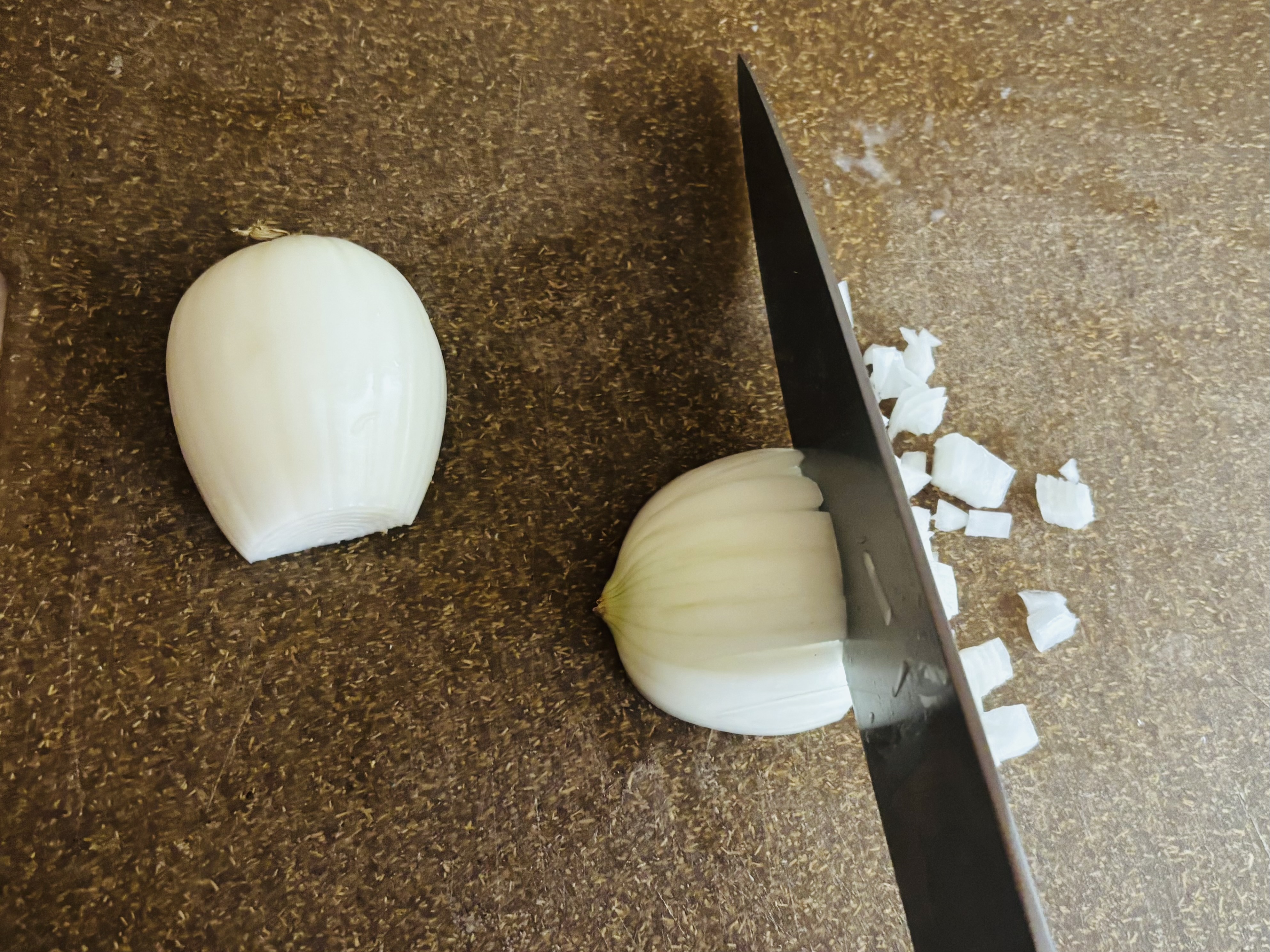 Mastering Onion Cutting Techniques to Avoid Tears